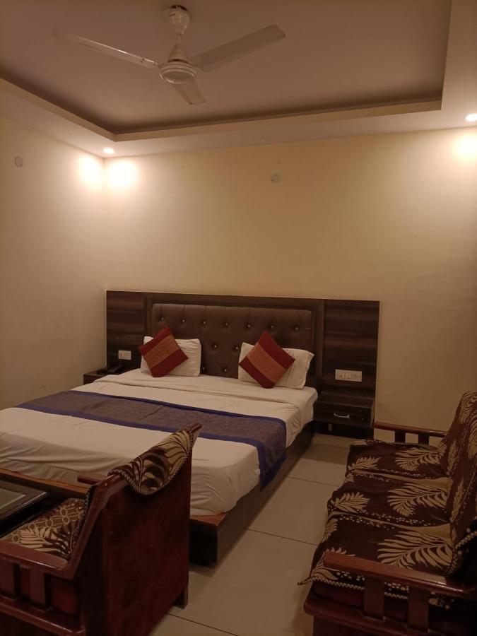 Hotel City Lite Near Igi Airport Yeni Delhi Dış mekan fotoğraf